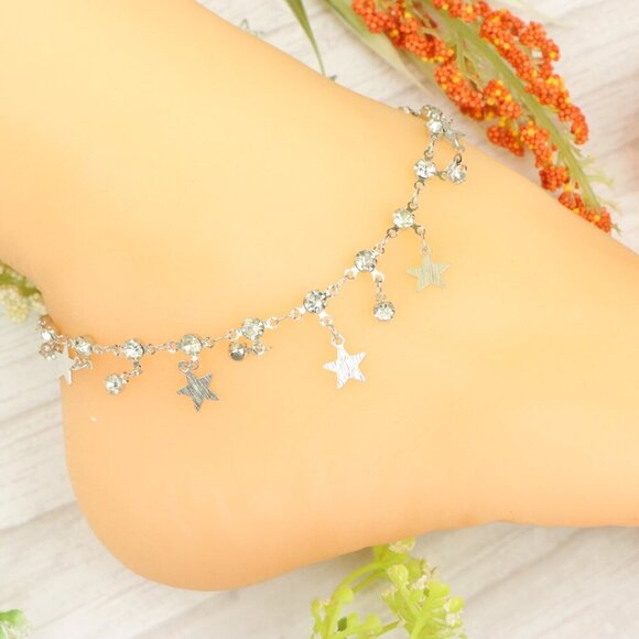 "Handmade Anklet – Elegant & Delicate Jewelry for Women | UNVRC1310 - Picture 7 of 10